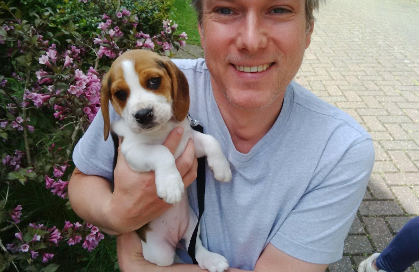 Crawley MP hails Government Plans for Ban Third Party Puppy and Kitten Sales