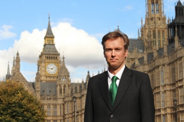 Henry Smith MP welcomes 2016 Autumn Statement as Good for Crawley